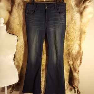 AEO High Rise Artist Flair Dark Wash Jean 16